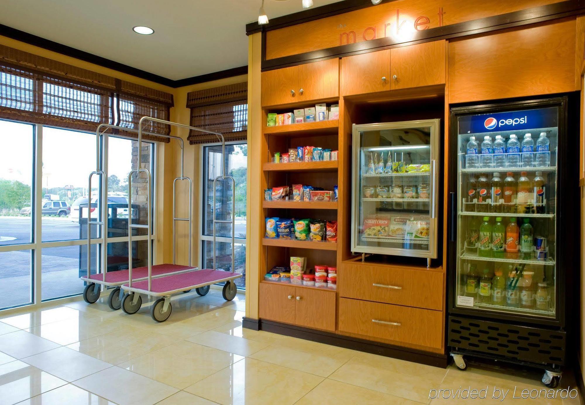 Fairfield Inn & Suites By Marriott Commerce Restaurant billede